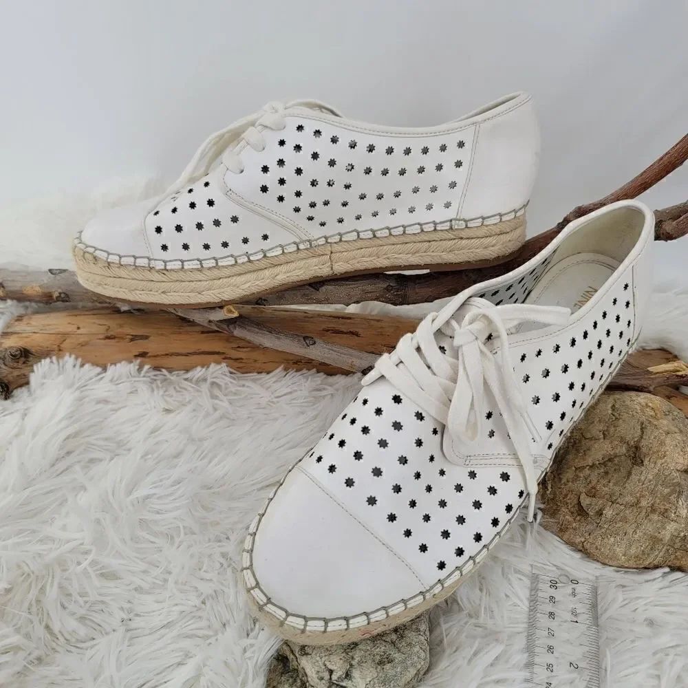 Nine west gigantic white espadrille sneakers